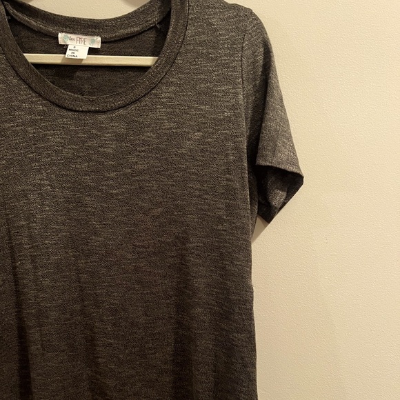 NWOT Olive Green Top - Picture 1 of 3